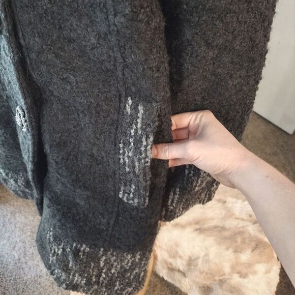 Variations Women's Size XL Long Gray Snap Button Closure Winter Fuzzy Coat - Picture 7 of 12